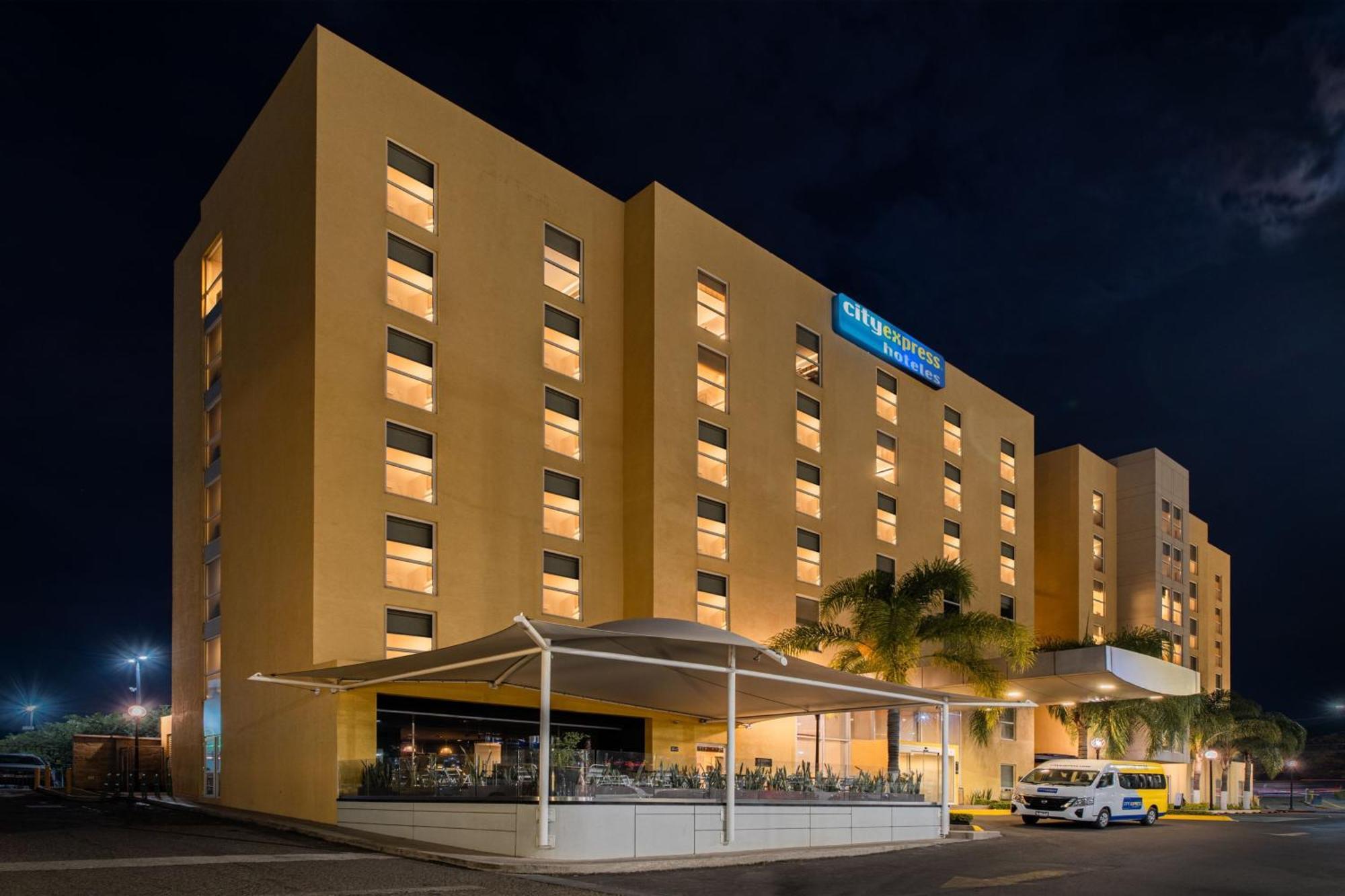 City Express By Marriott Queretaro Jurica المظهر الخارجي الصورة