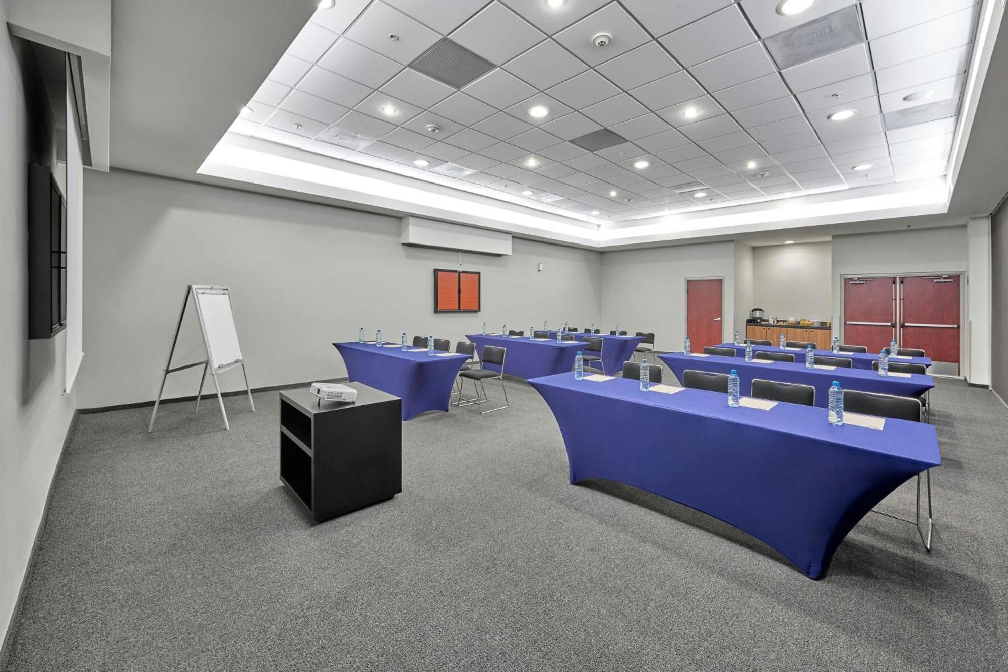 City Express By Marriott Queretaro Jurica المظهر الخارجي الصورة
